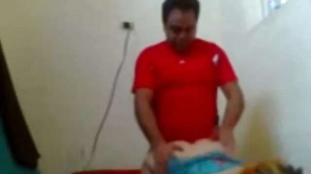 دختر پاپاچر و دختر باریک روسیه به شدت زیر پل لعنتی