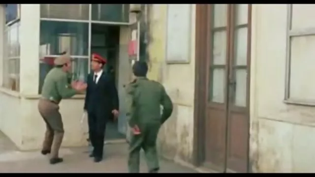 دختر بلوند برای اولین بار در زندگی اش رابطه جنسی برای پول داشت